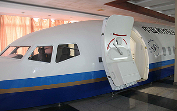 737-800航空模擬艙實訓設備