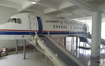 貴州職業技術學院19米737航空綜合訓練艙安裝完成